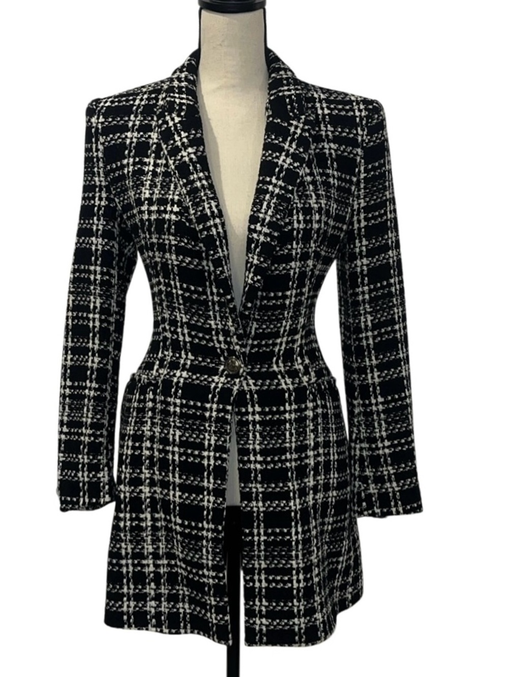 Zara Women’s Black and White Plaid Tweed Longline Tailored Blazer Jacket- Medium